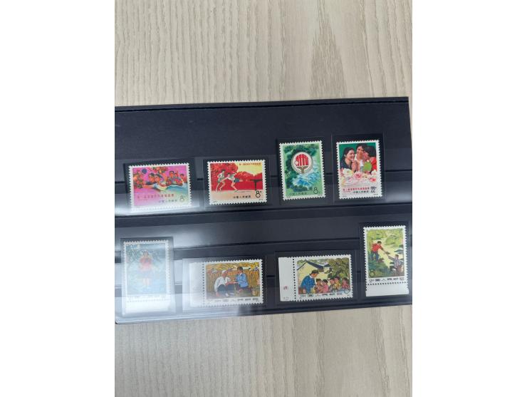 mostly complete, some with duplicates. Large quantity. Please view.